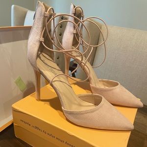 Taupe heels. Never worn size 9